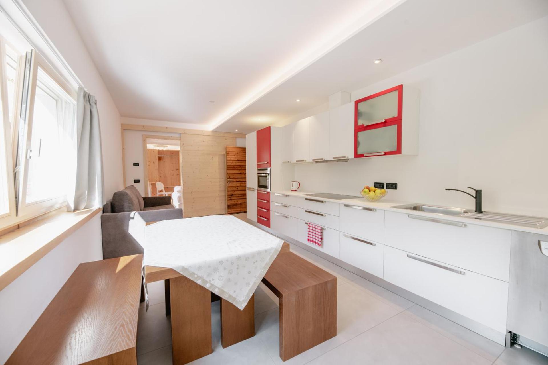 Kitchen or kitchenette