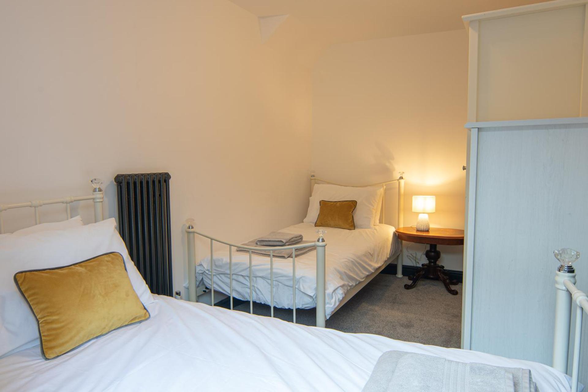 Former 16th Century Inn - In the heart of Macclesfield, gateway to the Peaks