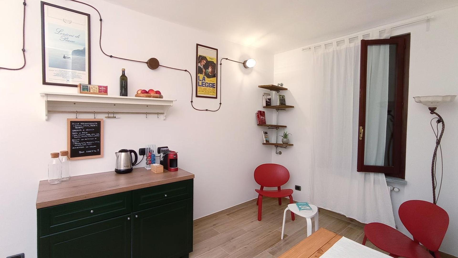 Coffee/tea facilities