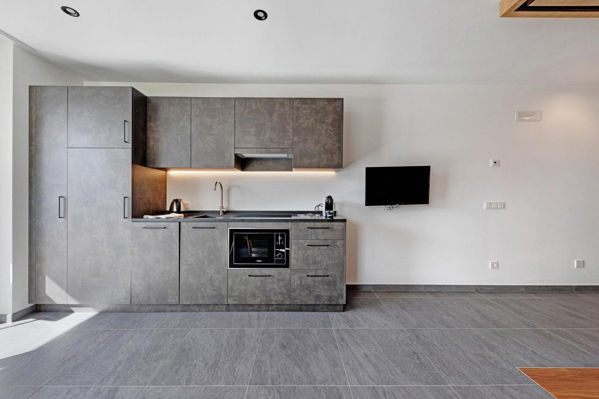 Kitchen or kitchenette