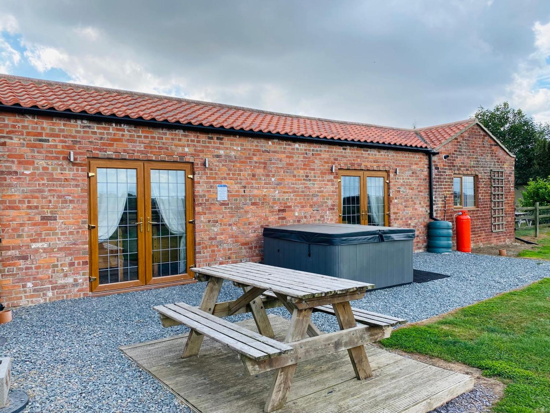 Field Farm Holiday Cottages and Glamping