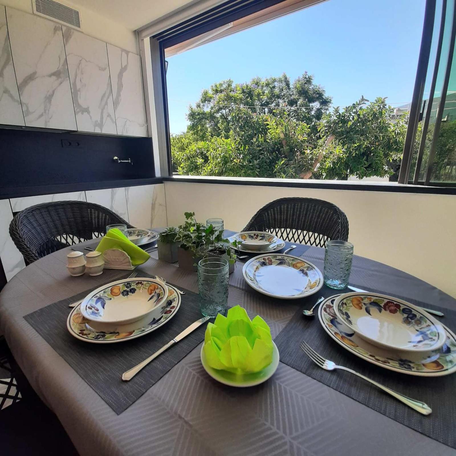 Sandy's Superior Suite