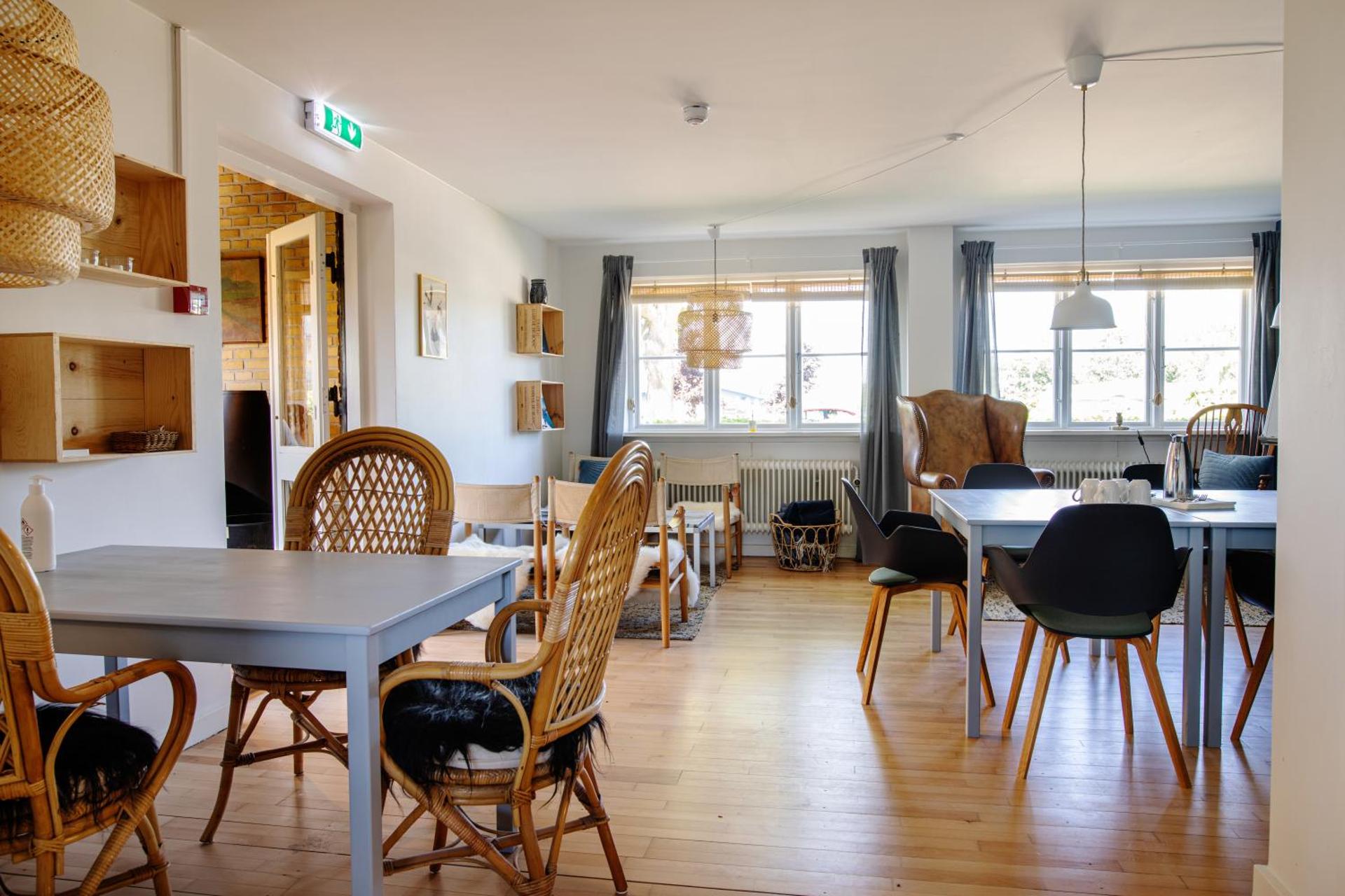 Communal lounge/ TV room