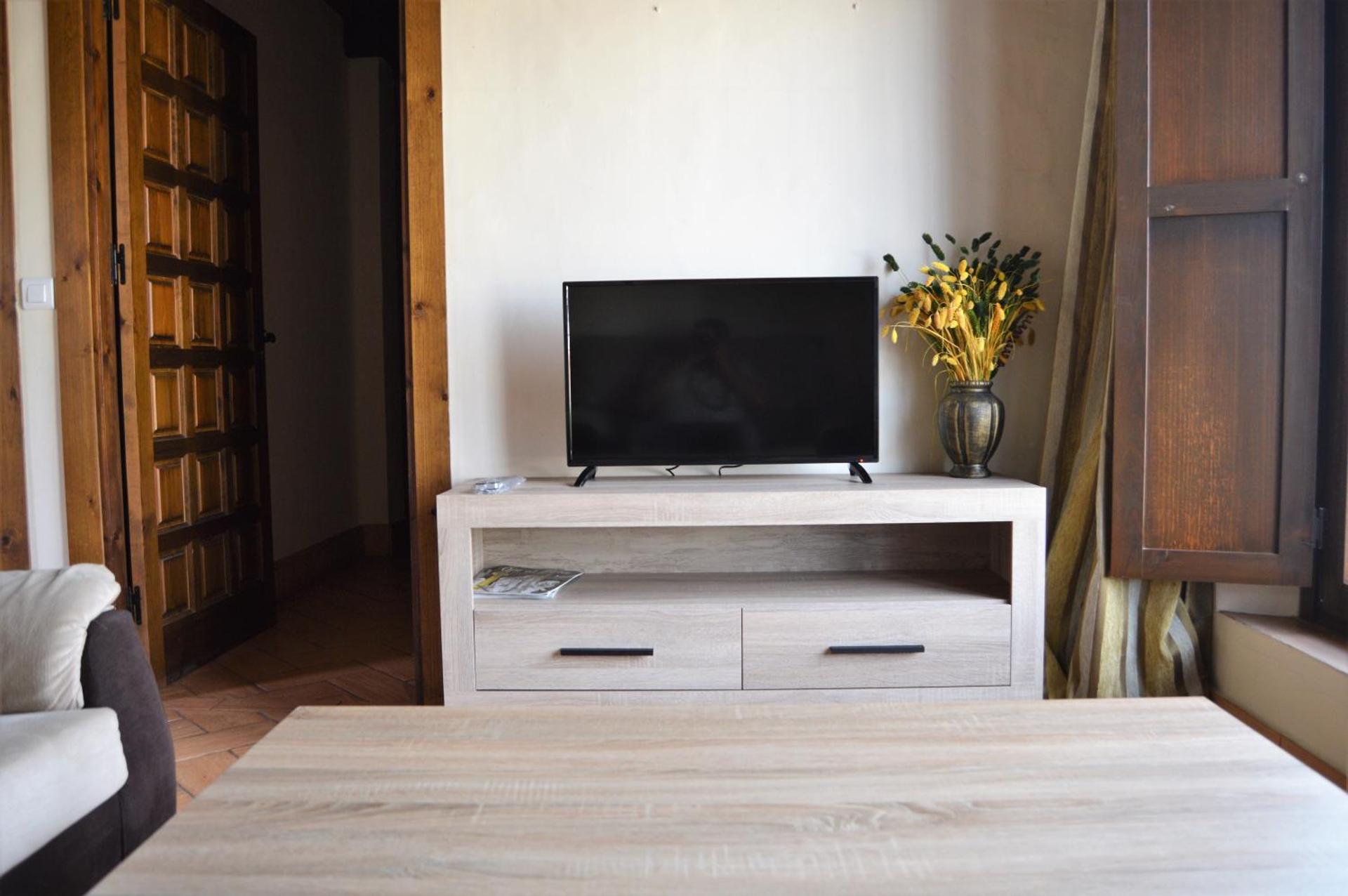 Apartamentos Turísticos - Hostal Los Alisos