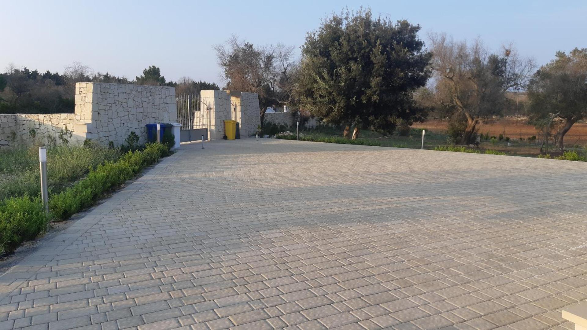 Mariam Holiday House