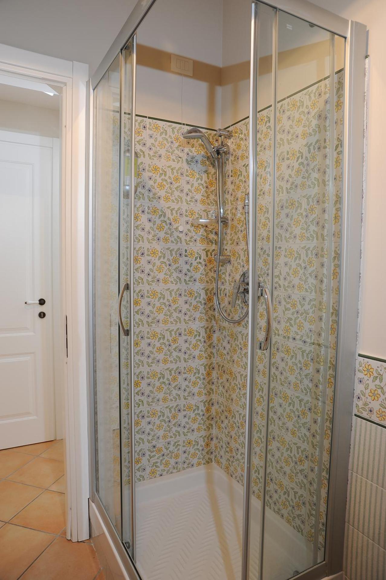 One-Bedroom Apartment (4 Adults)