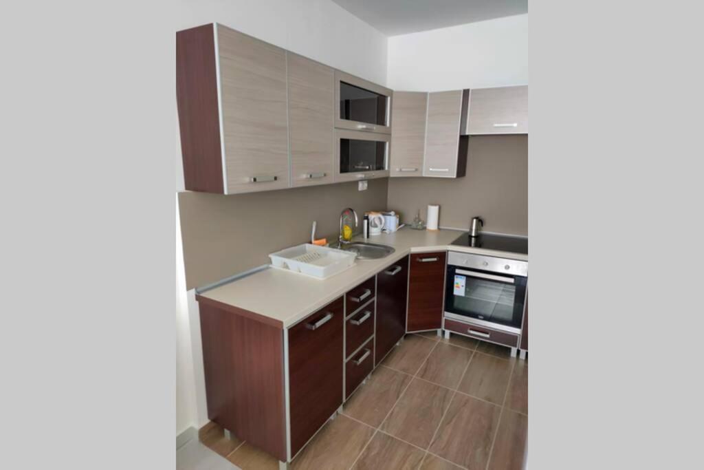 Pláza Apartman - city center, free parking, free wifi