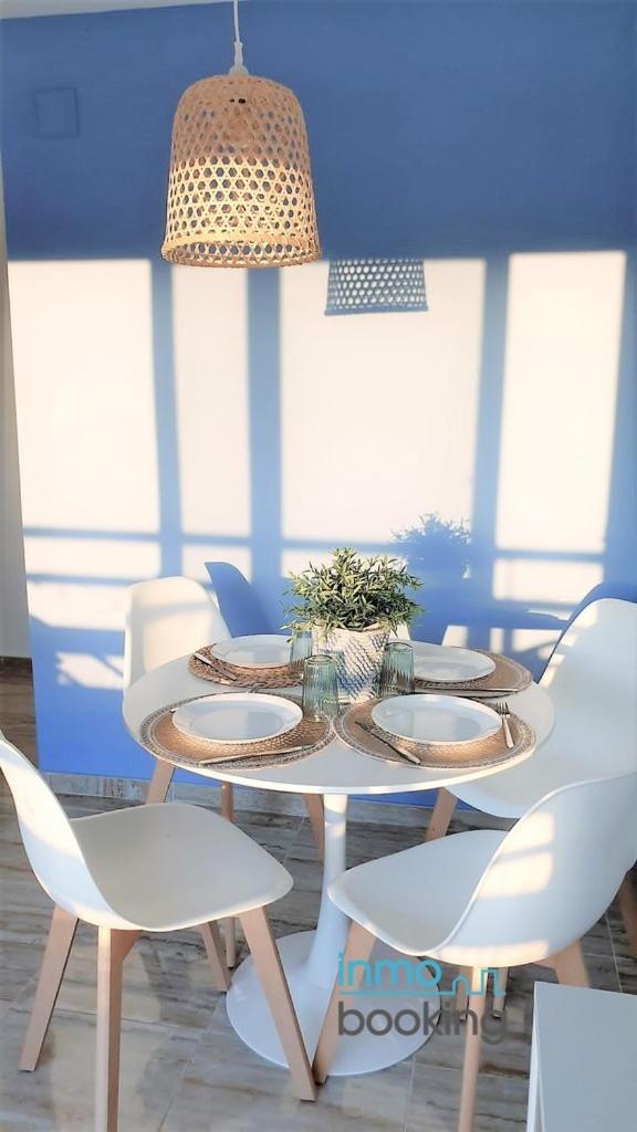 SUNBEACH RODAS Climatizado , Wifi y Vistas al Mar