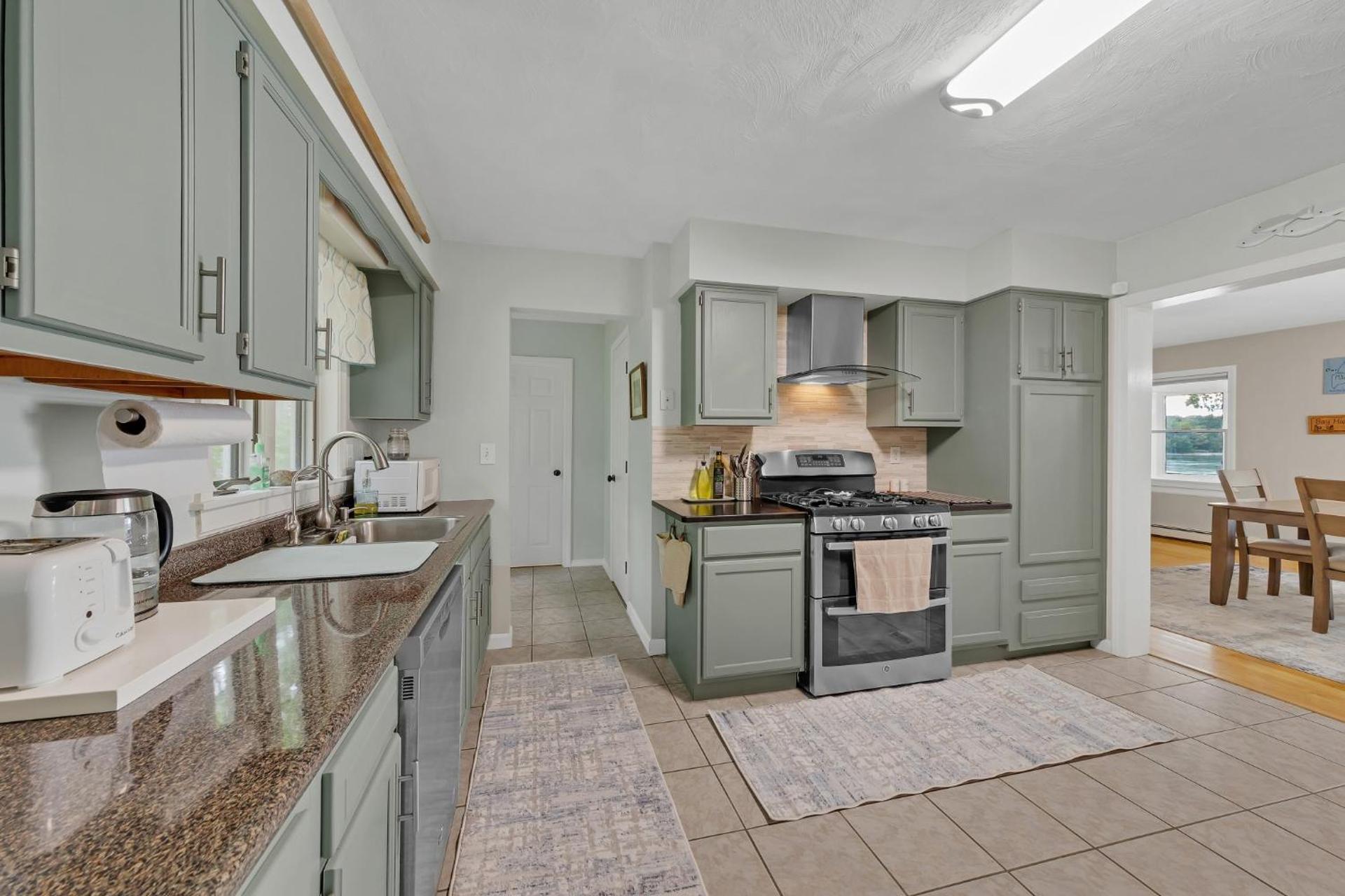 JCR Taunton Bay Hideaway home