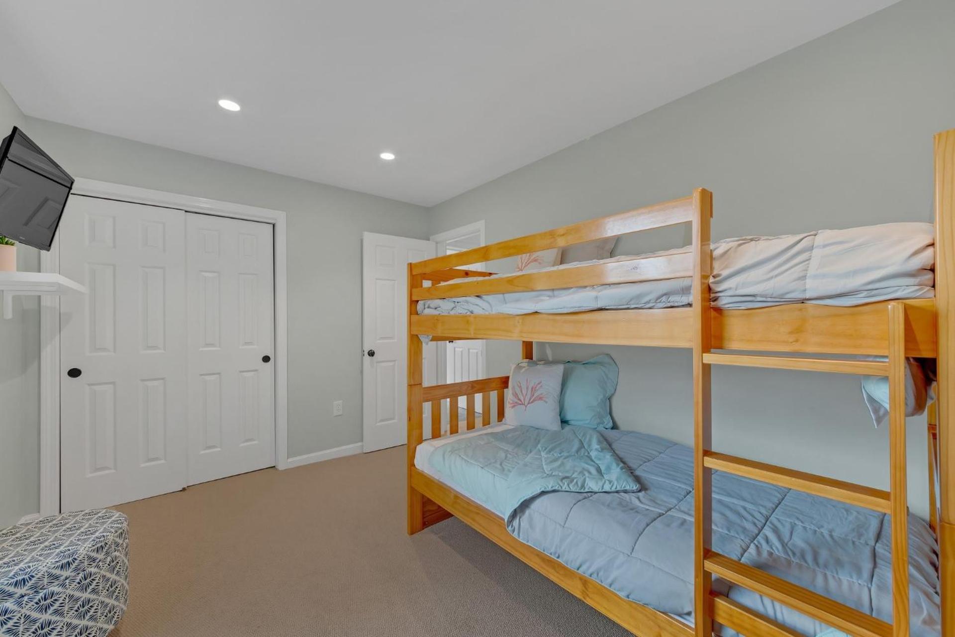 JCR Taunton Bay Hideaway home