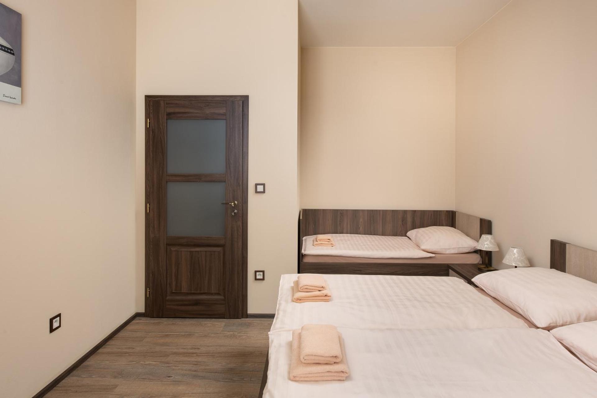 Two-Bedroom Apartment - Albert