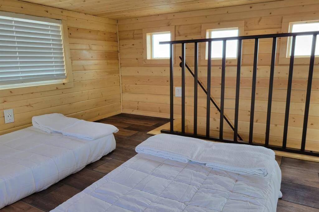 076 Tiny Home nr Grand Canyon South Rim Sleeps 8