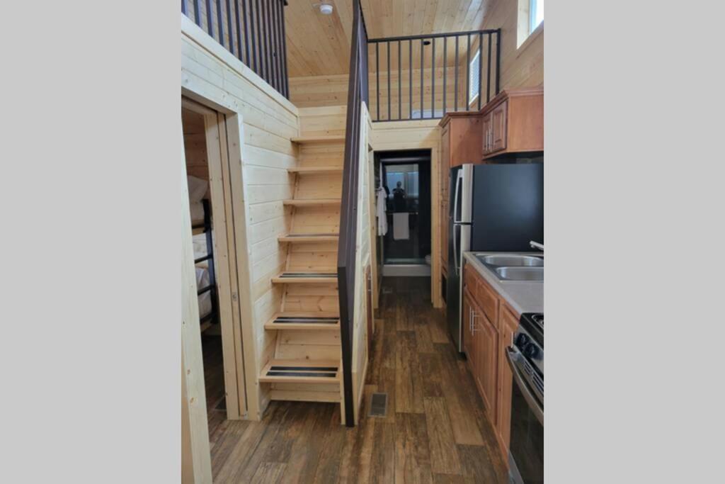 077 Tiny Home nr Grand Canyon South Rim Sleeps 8