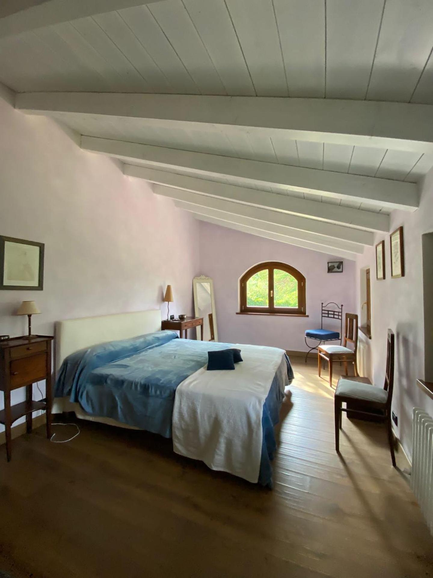 Casa intera tra le colline e le vigne del Dolcetto