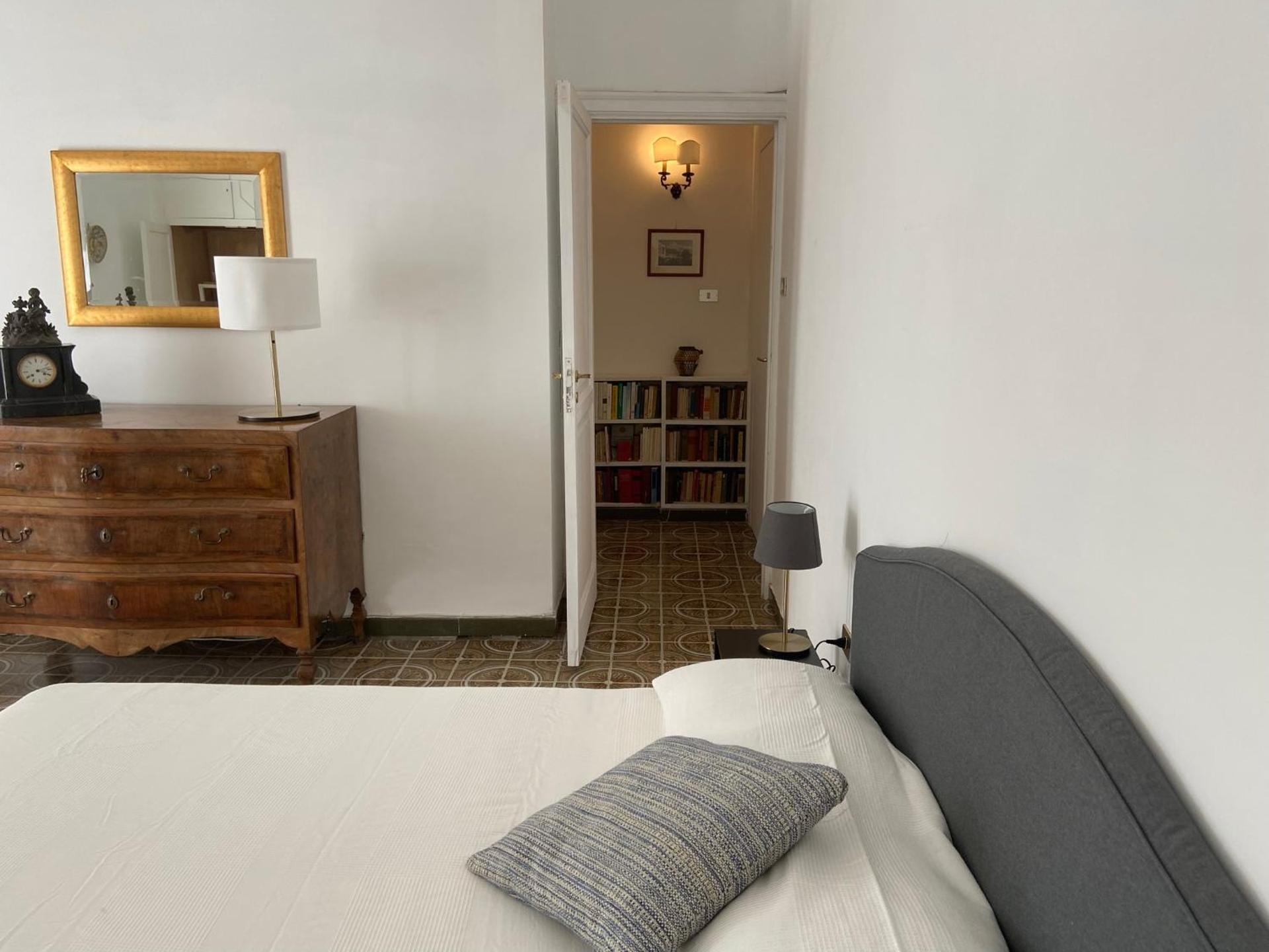 Rooms in San Domenico Maggiore 3