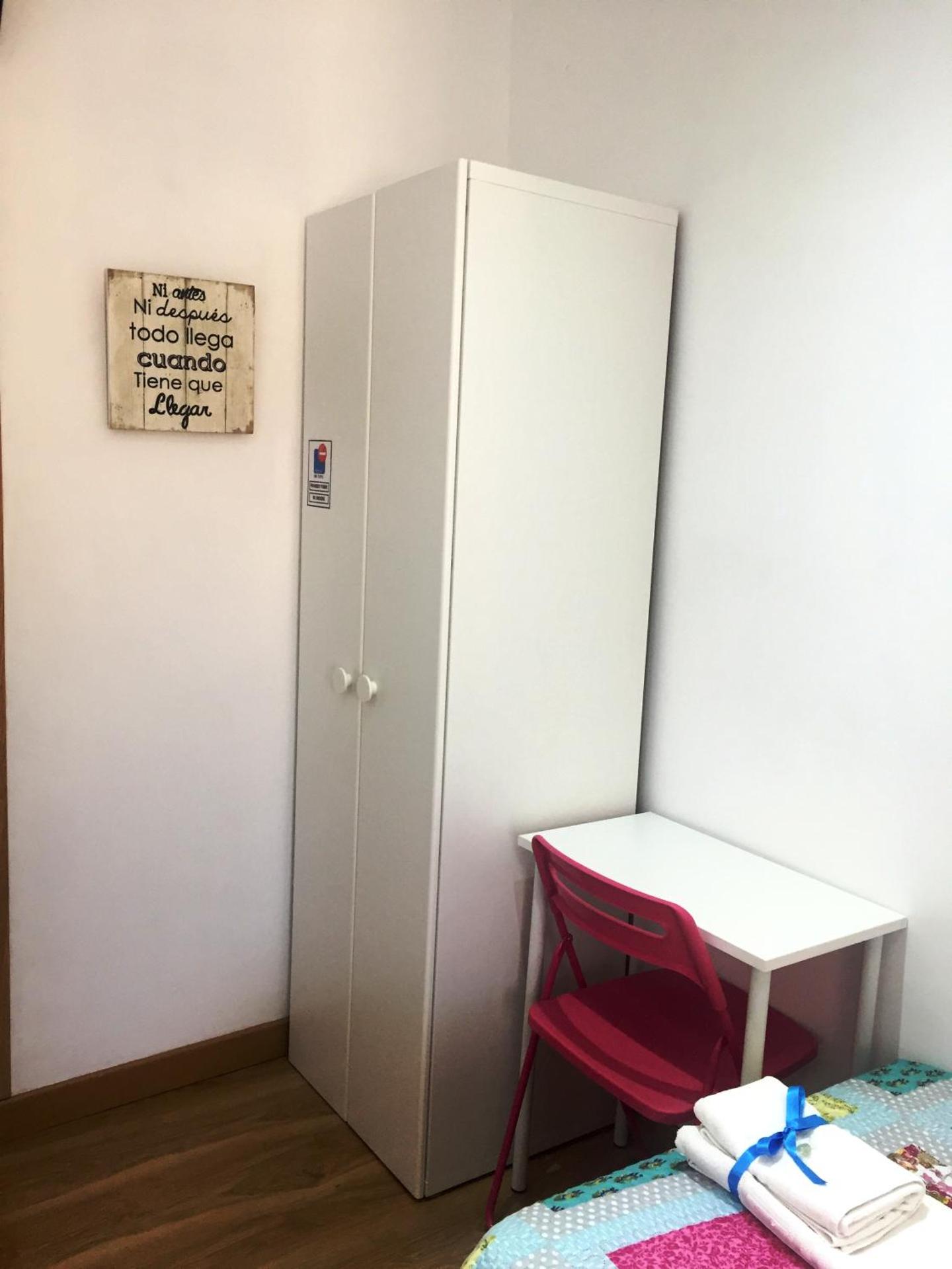 Single Room with Shared Toilet