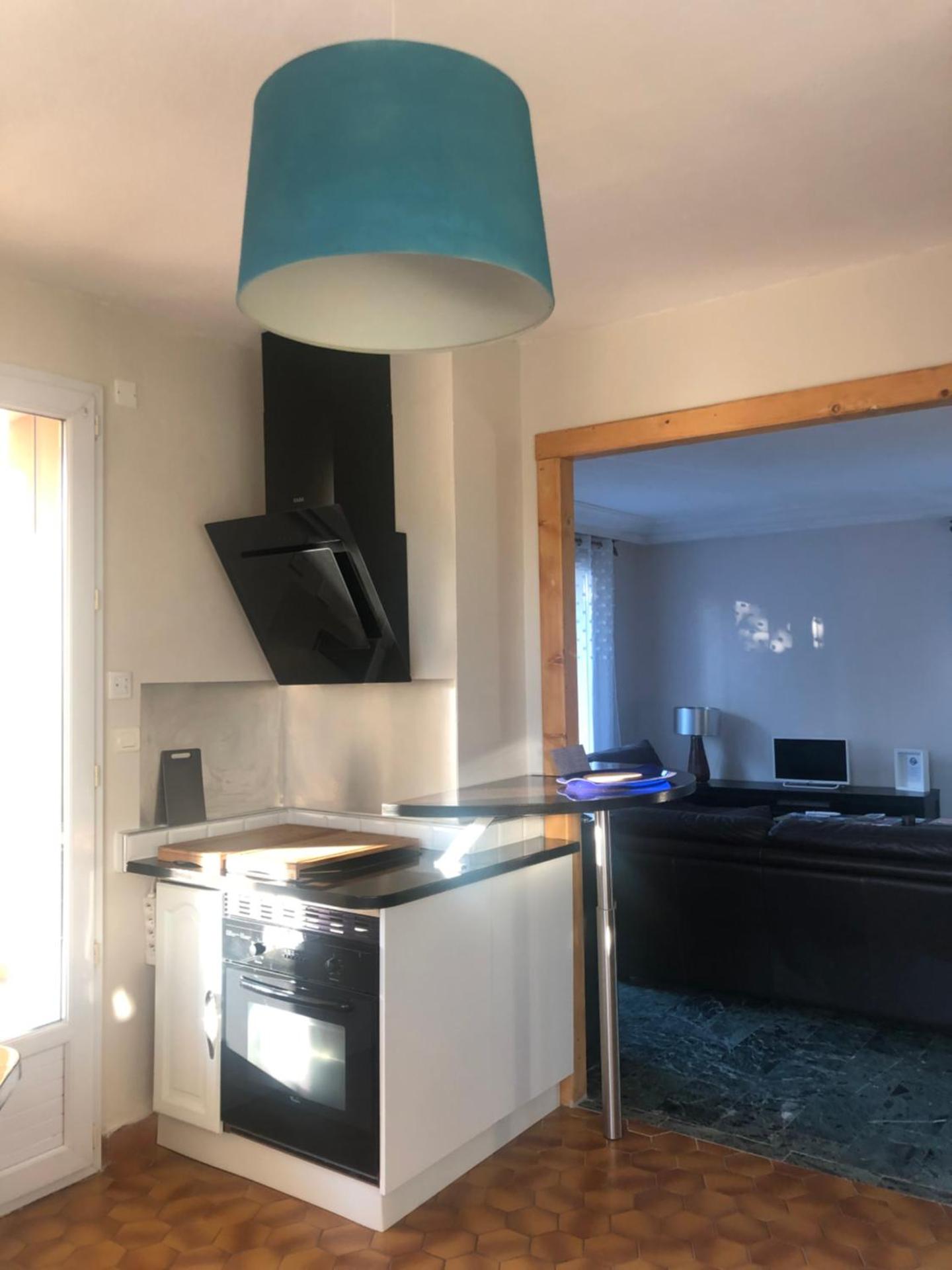 Condrieu et parking voiture vélo 2 ème étage