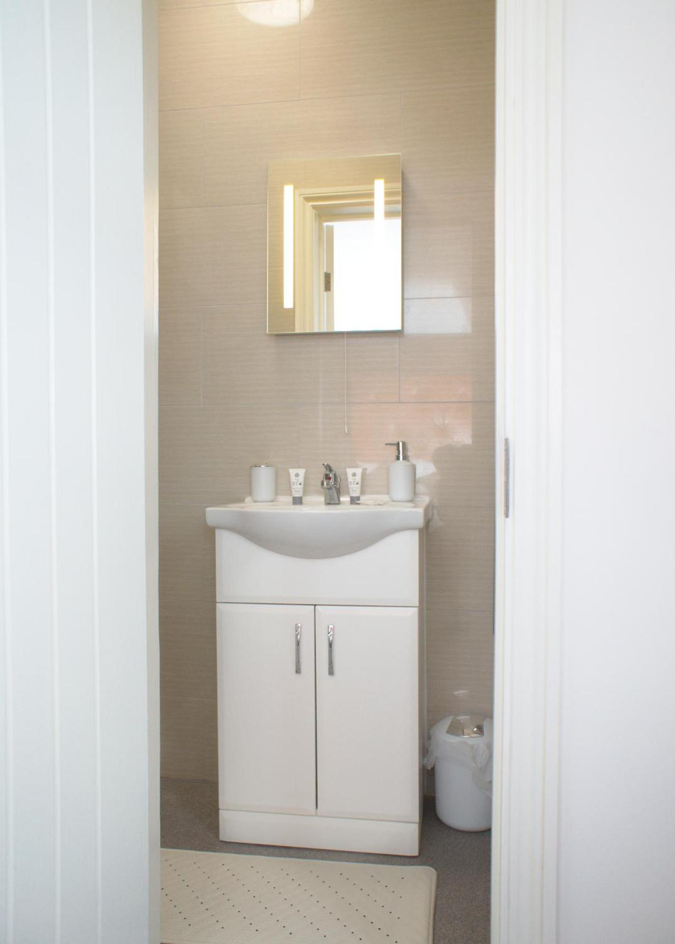 Trivelles Rochester Hotel