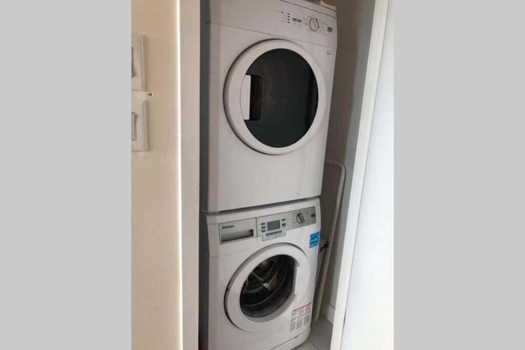 Magnificient View next CN Tower/Rogers/Union/MTCC