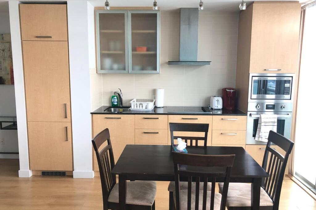 Magnificient View next CN Tower/Rogers/Union/MTCC