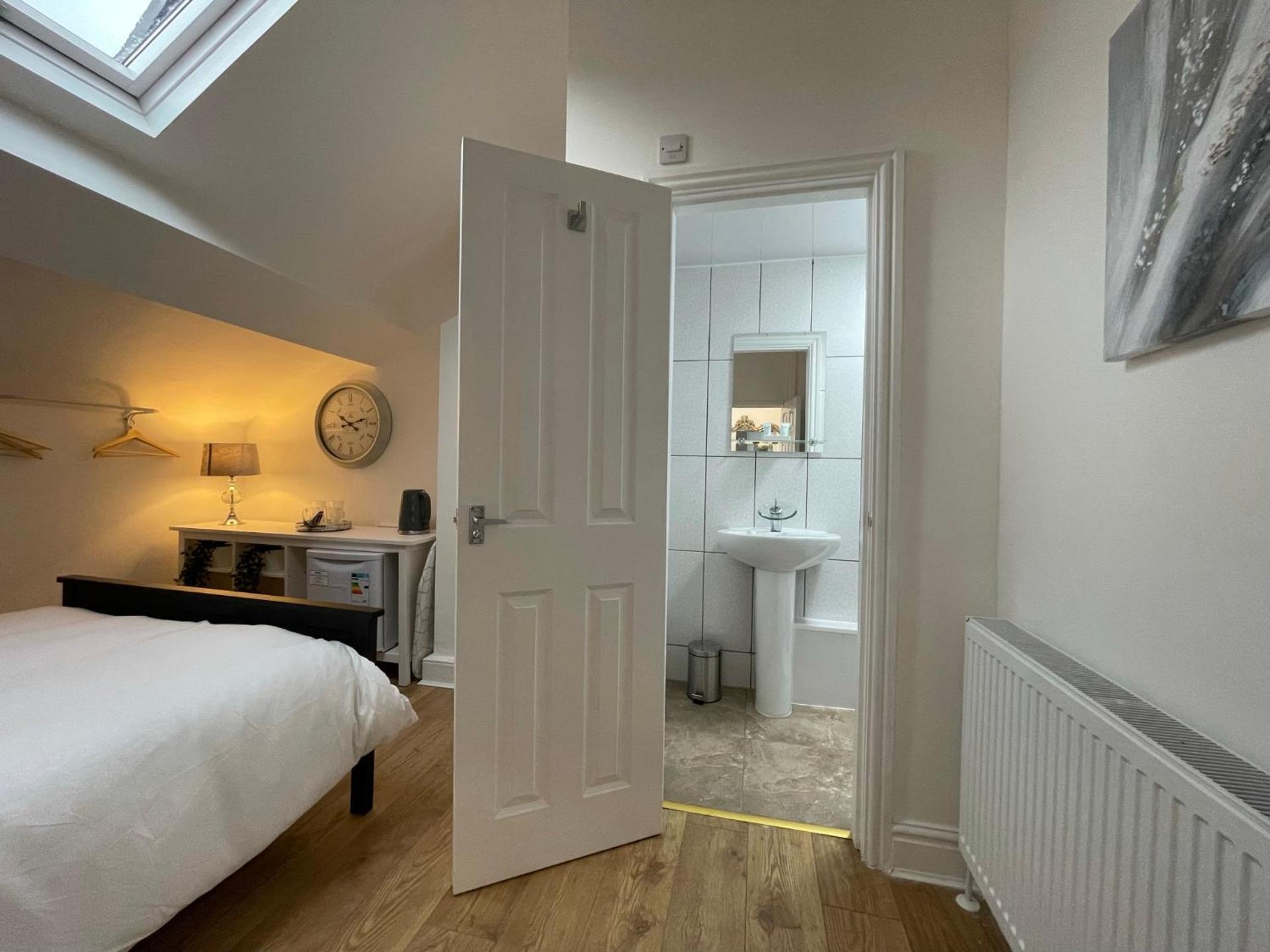 CityStays Rooms with Free Parking