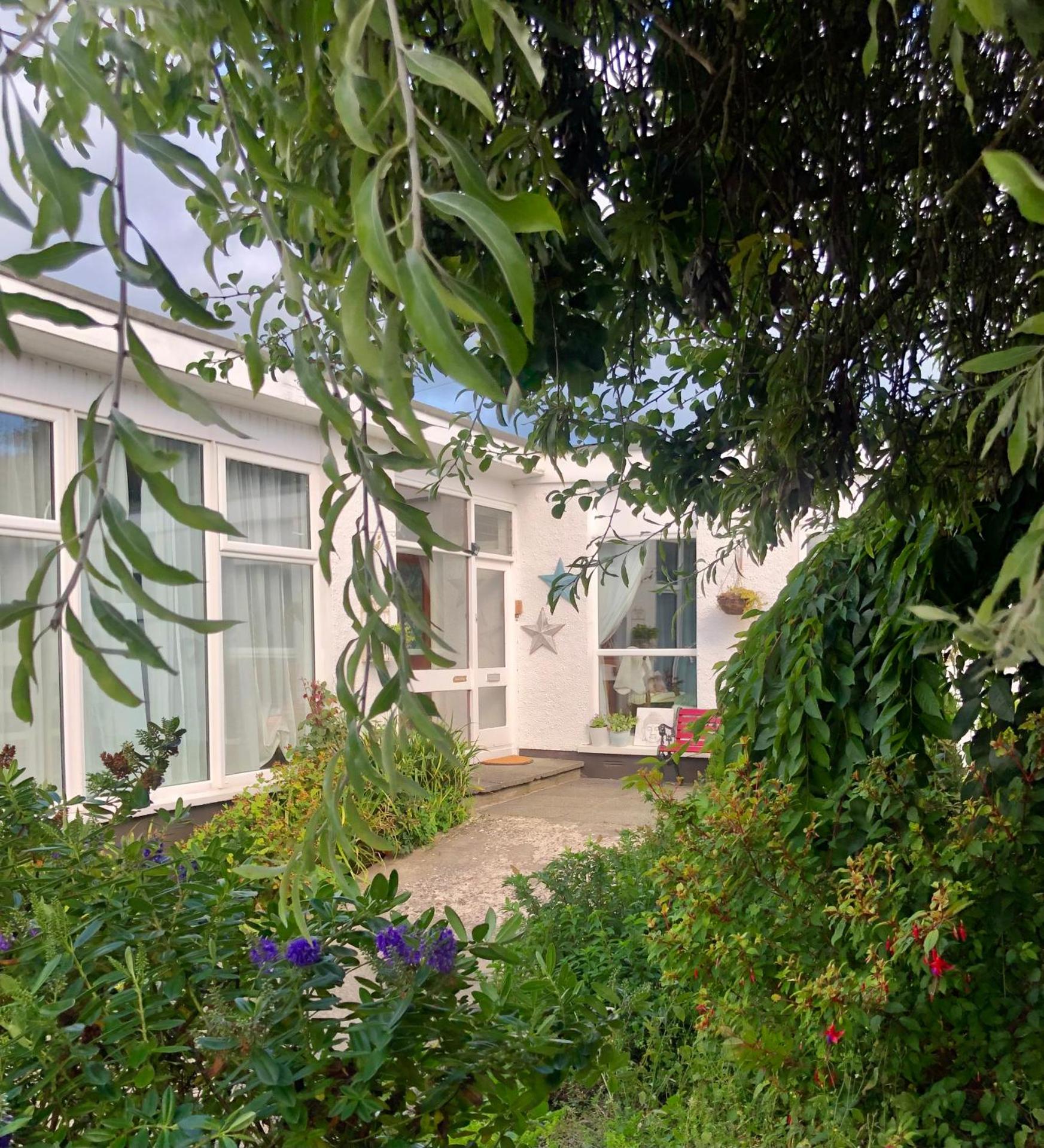 Ballygally Seaview Cottage