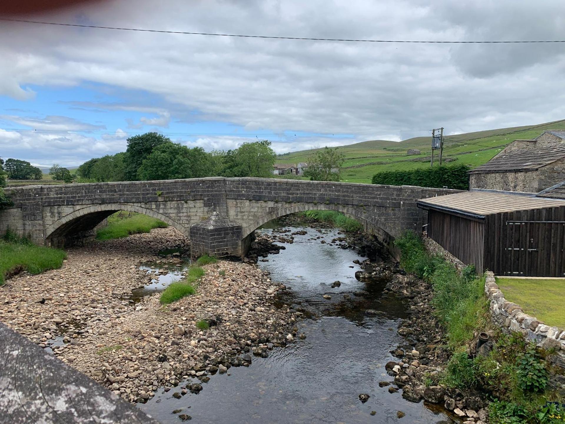 Hannam Cottage, beautiful listed cottage at start of the 3 peaks