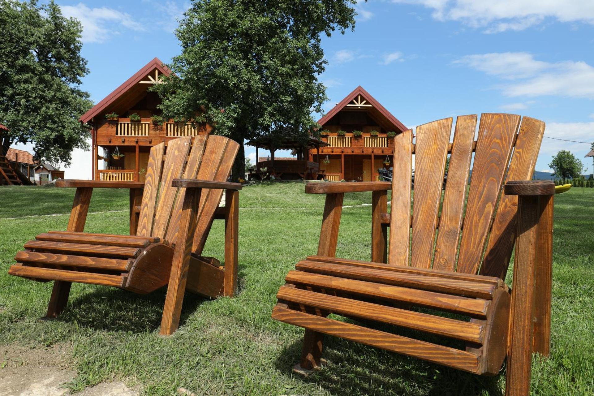 Riverside Apartments