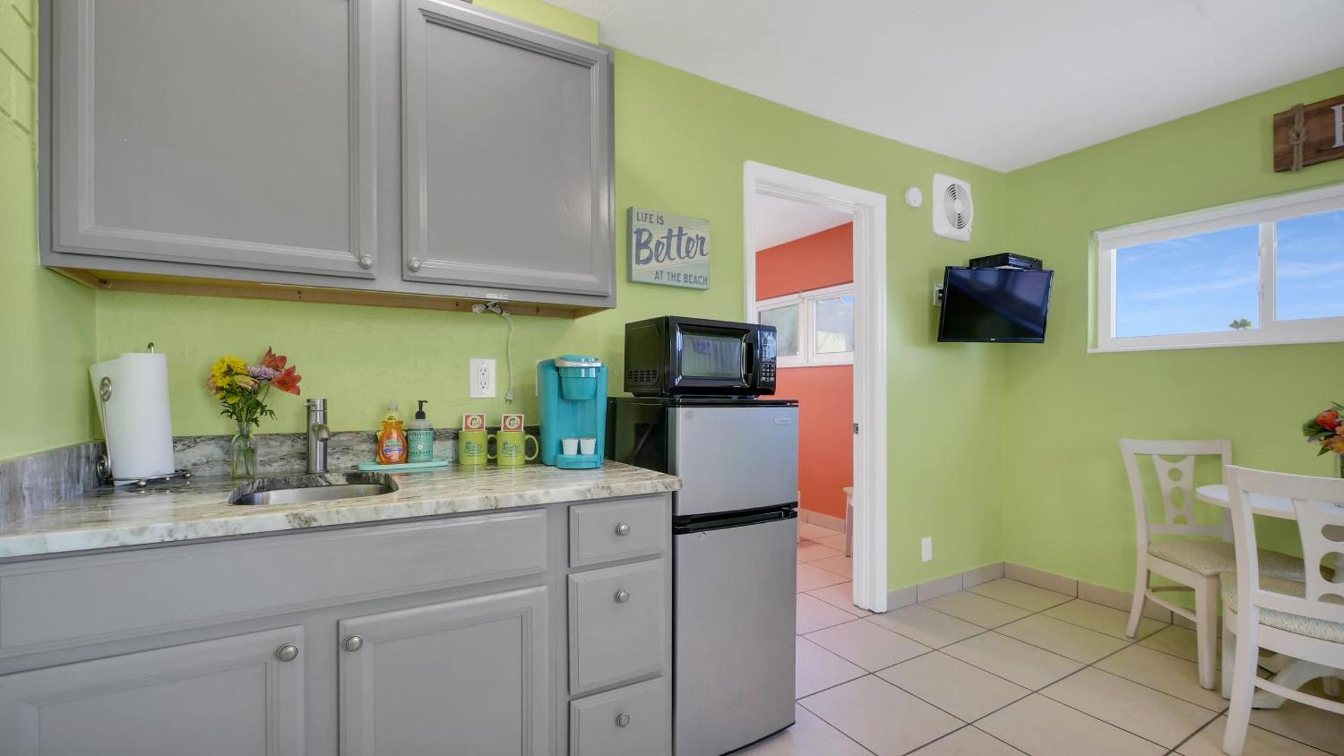 Kitchen or kitchenette