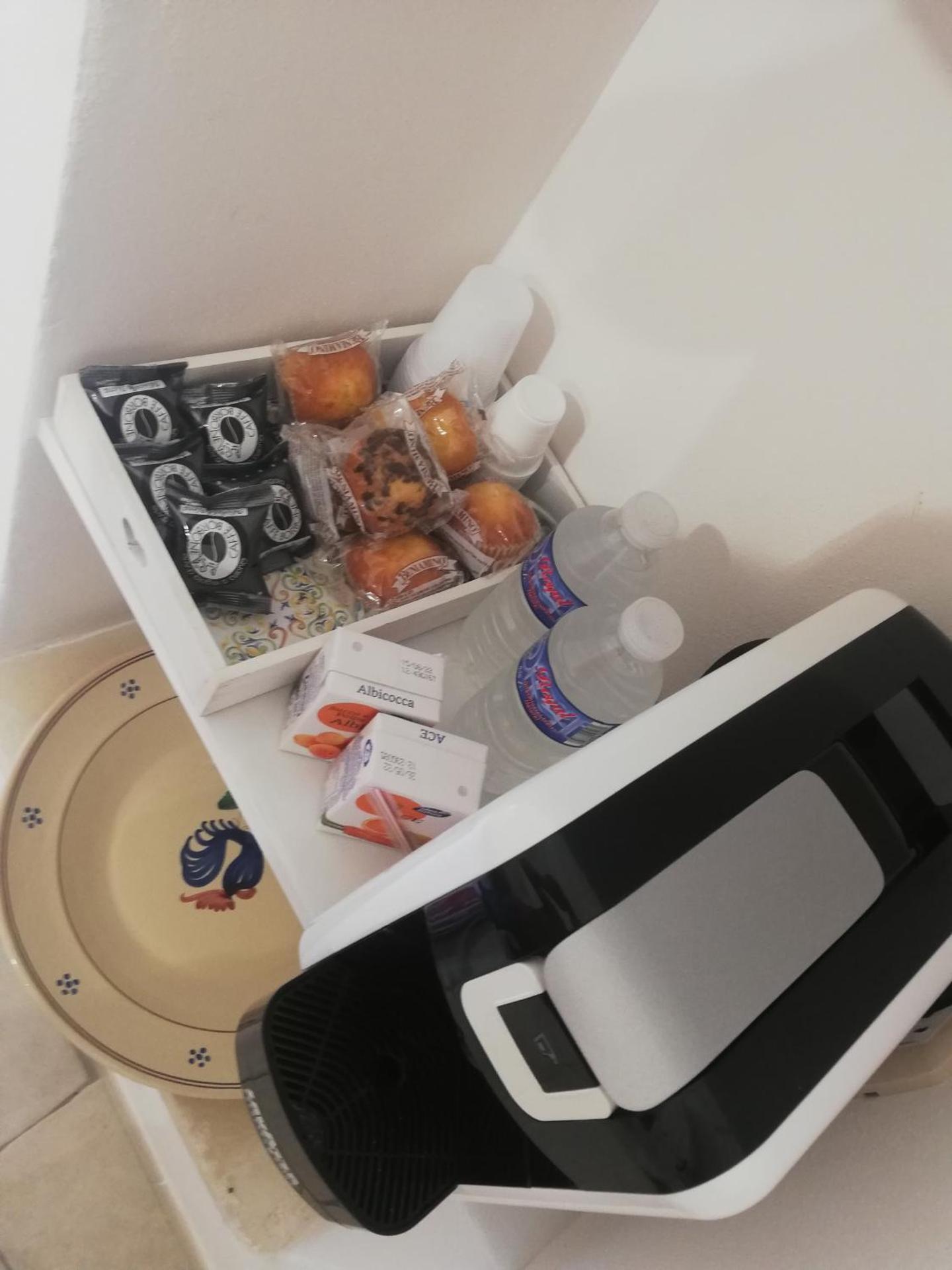 Coffee/tea facilities