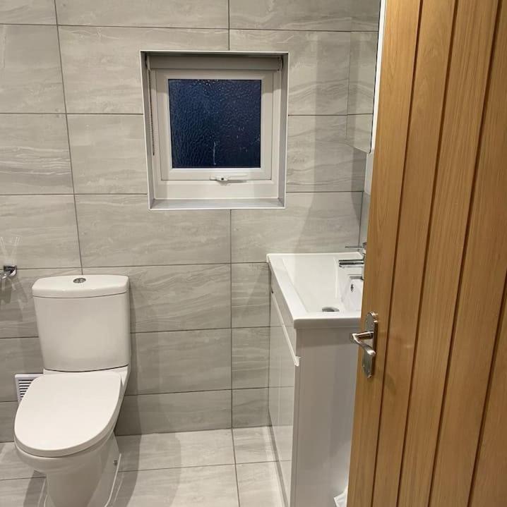 Haven Oaks - Self contained rural lodge 2