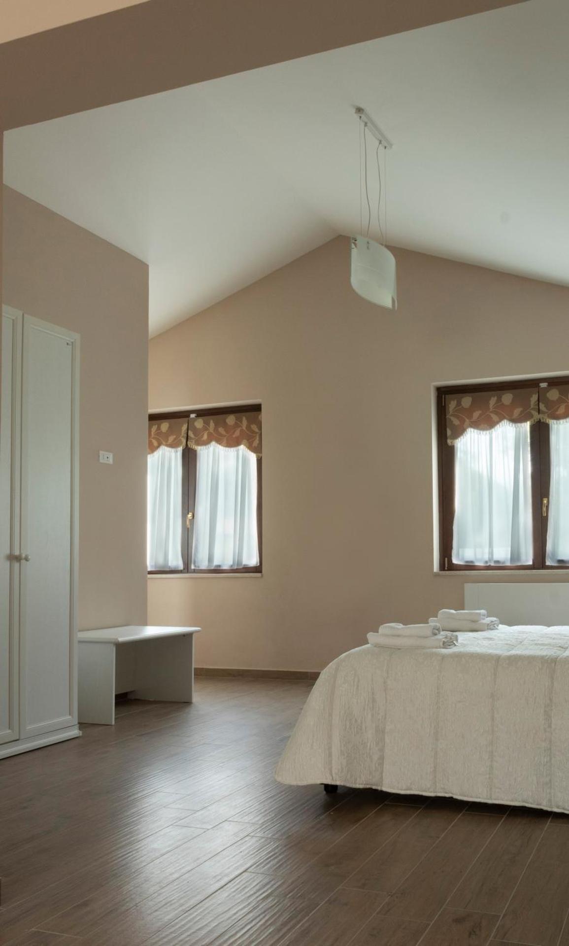 Agriturismo La Follonella