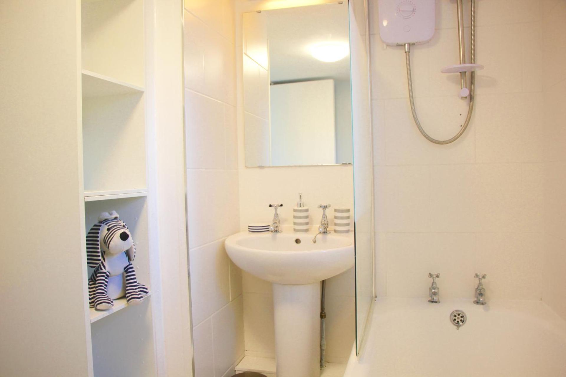 Romantic* Castle on the Hill Cottage *Framlingham