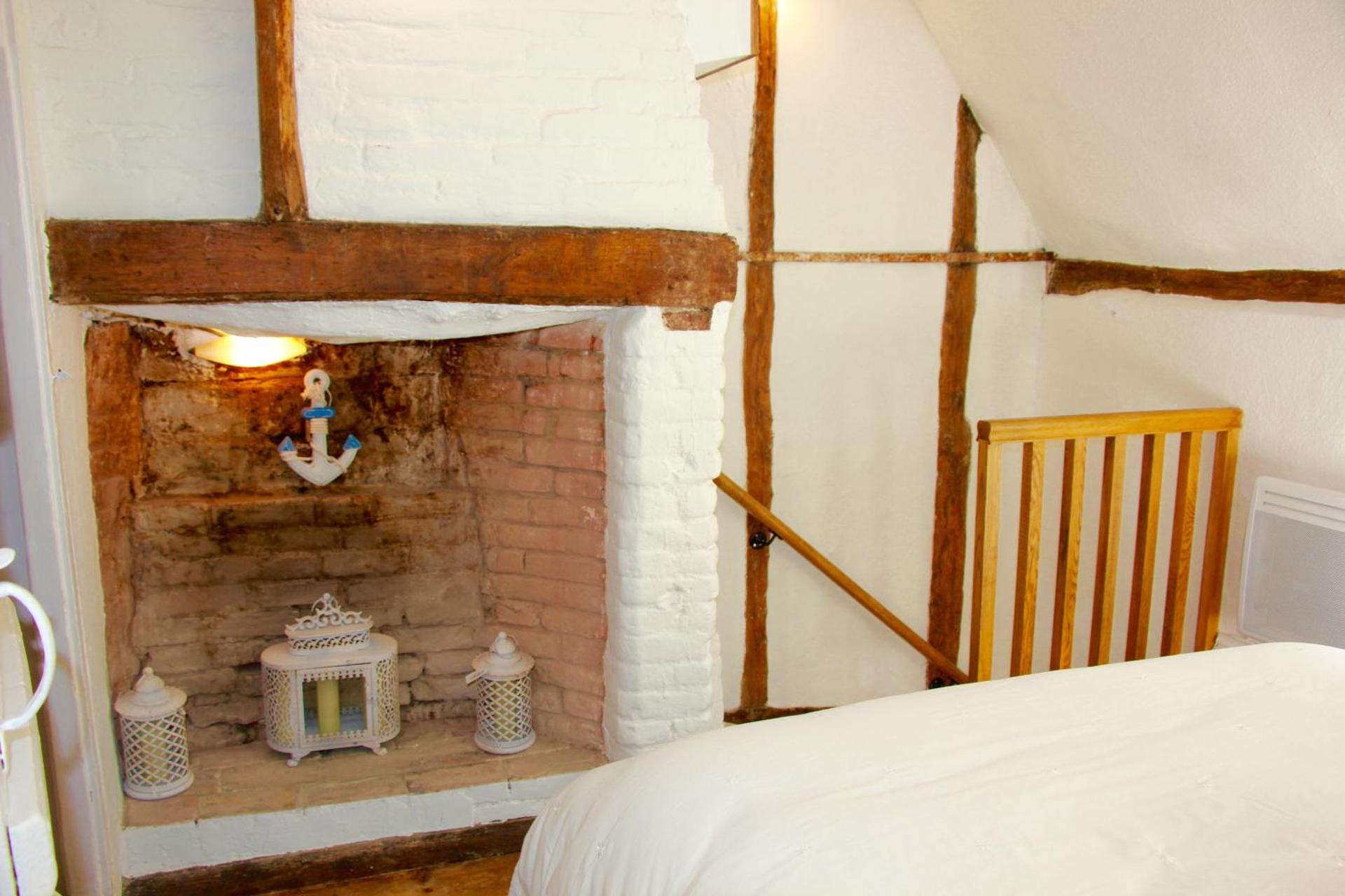 Romantic* Castle on the Hill Cottage *Framlingham