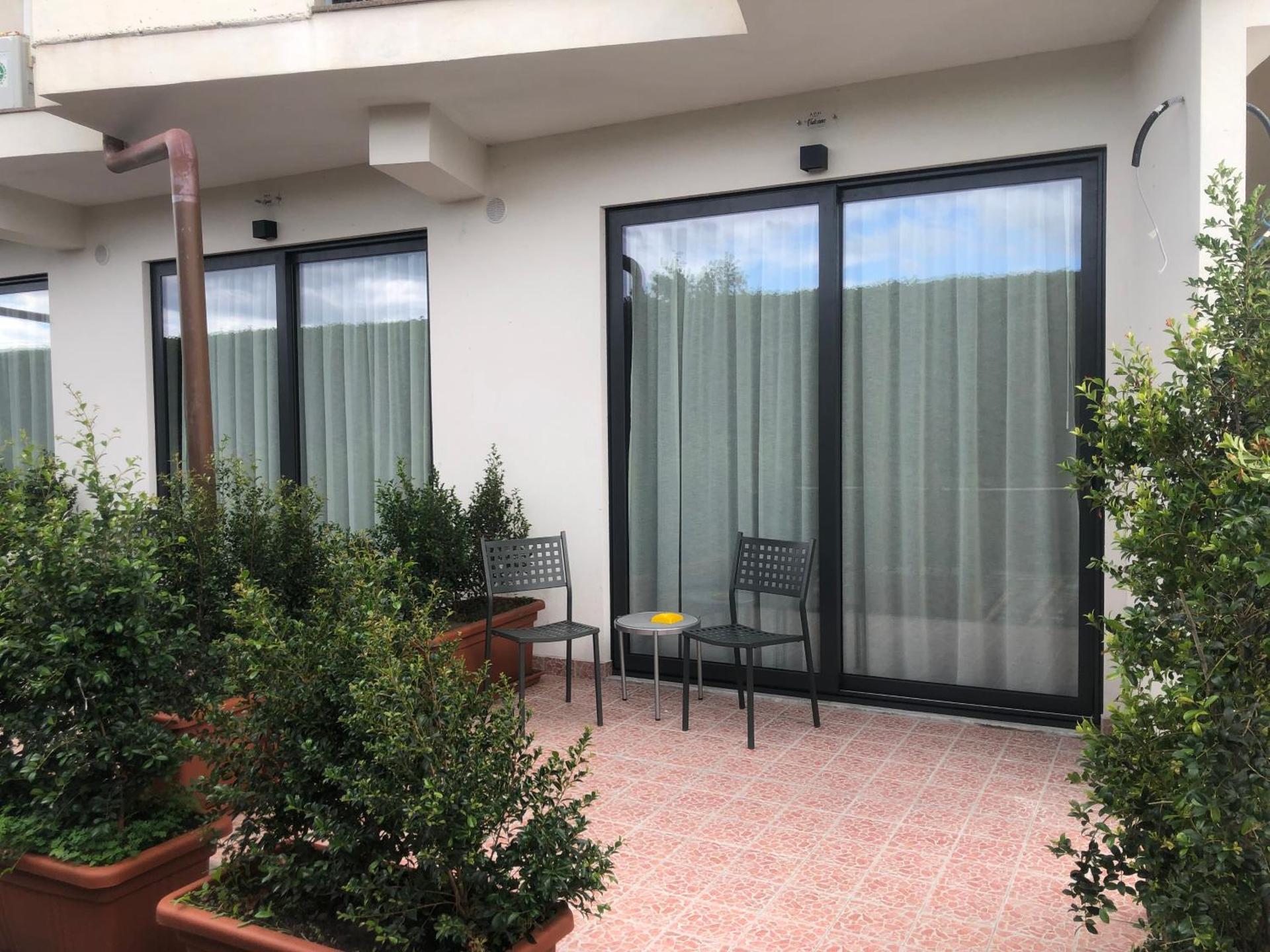 Standard Double or Twin Room with Terrace