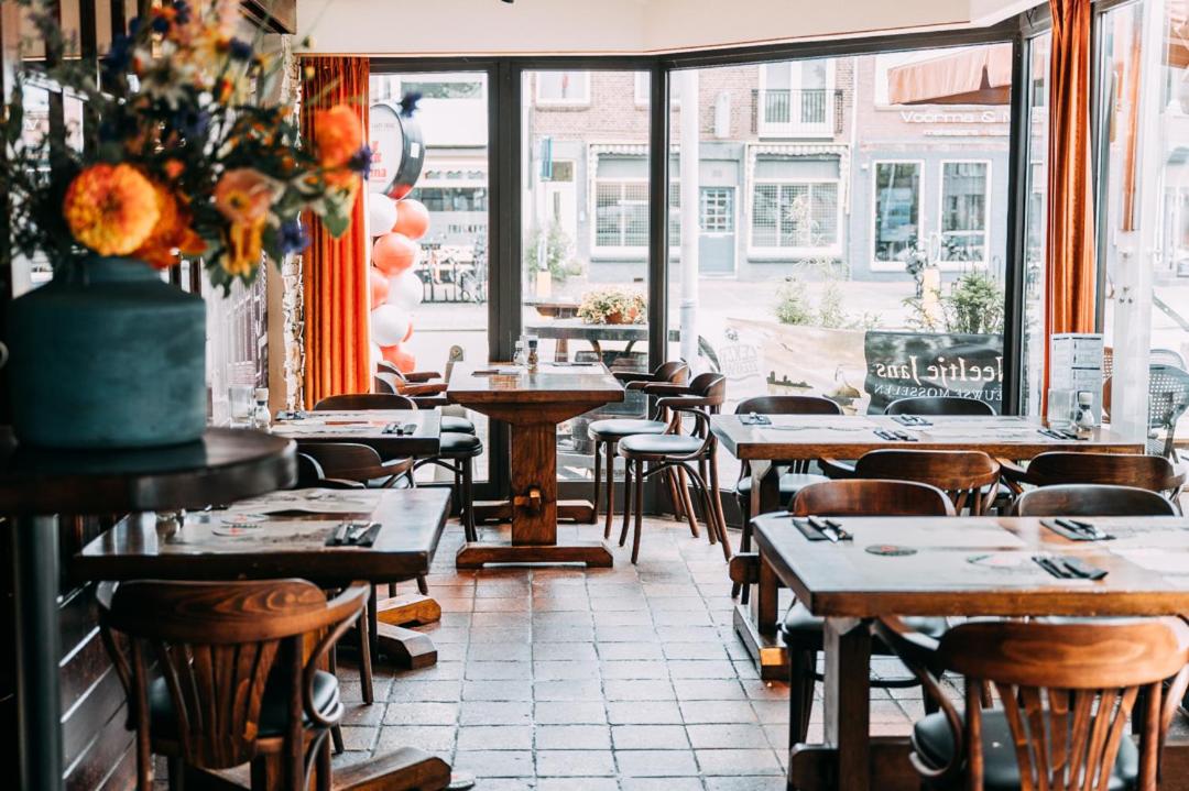 Hotel Café Restaurant Abina