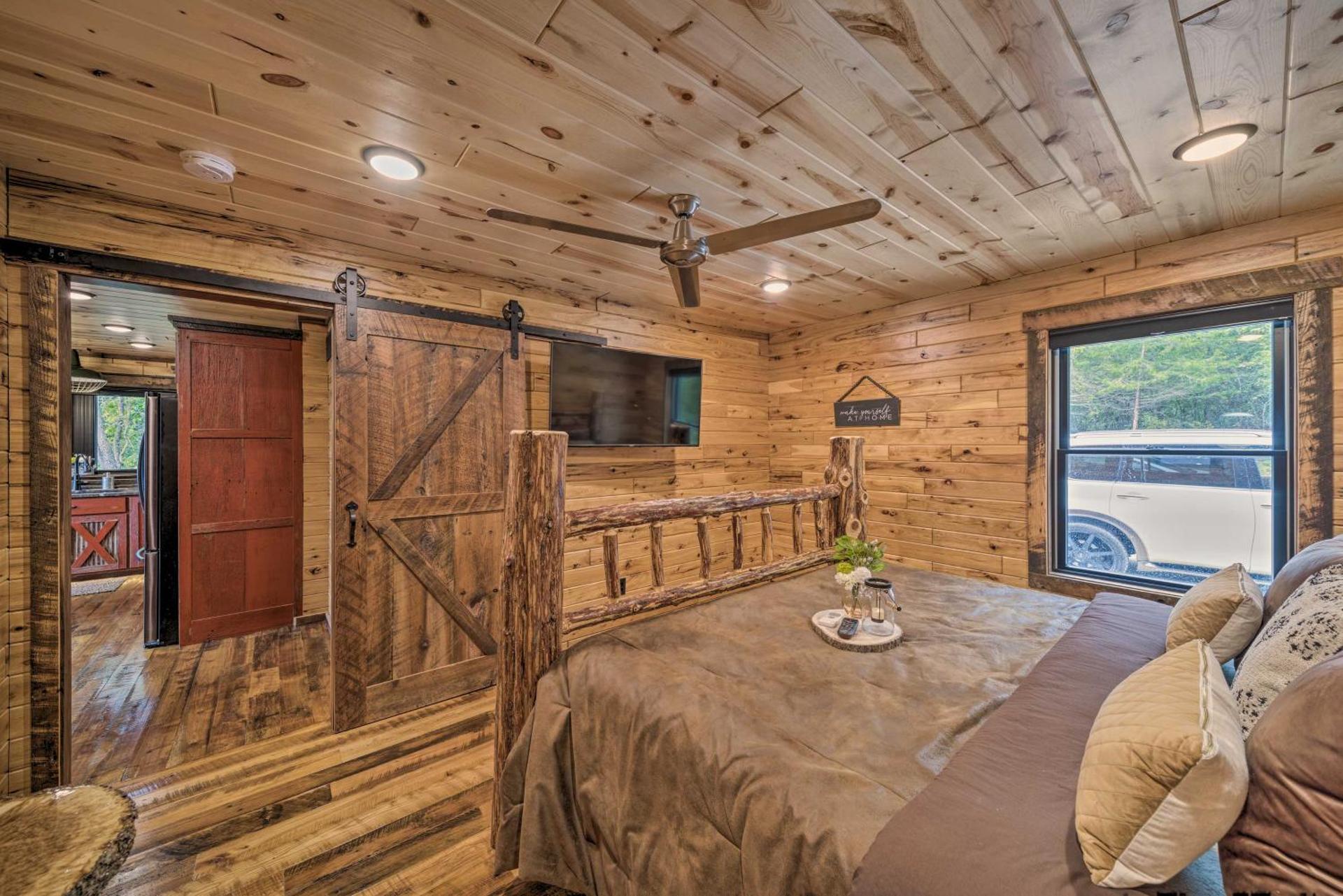 Galena Cabin with Wraparound Porch and Game Room!