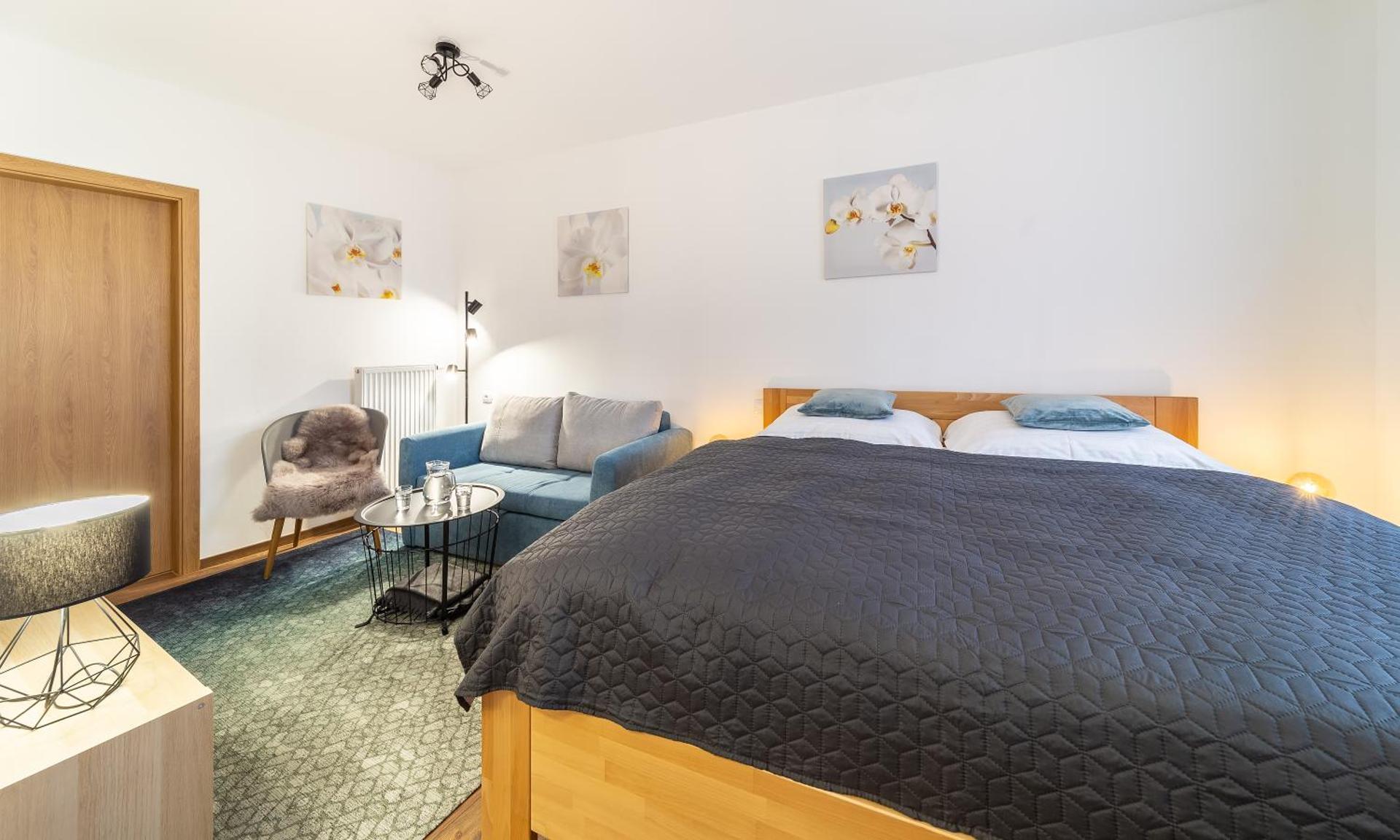 Photo of the whole room