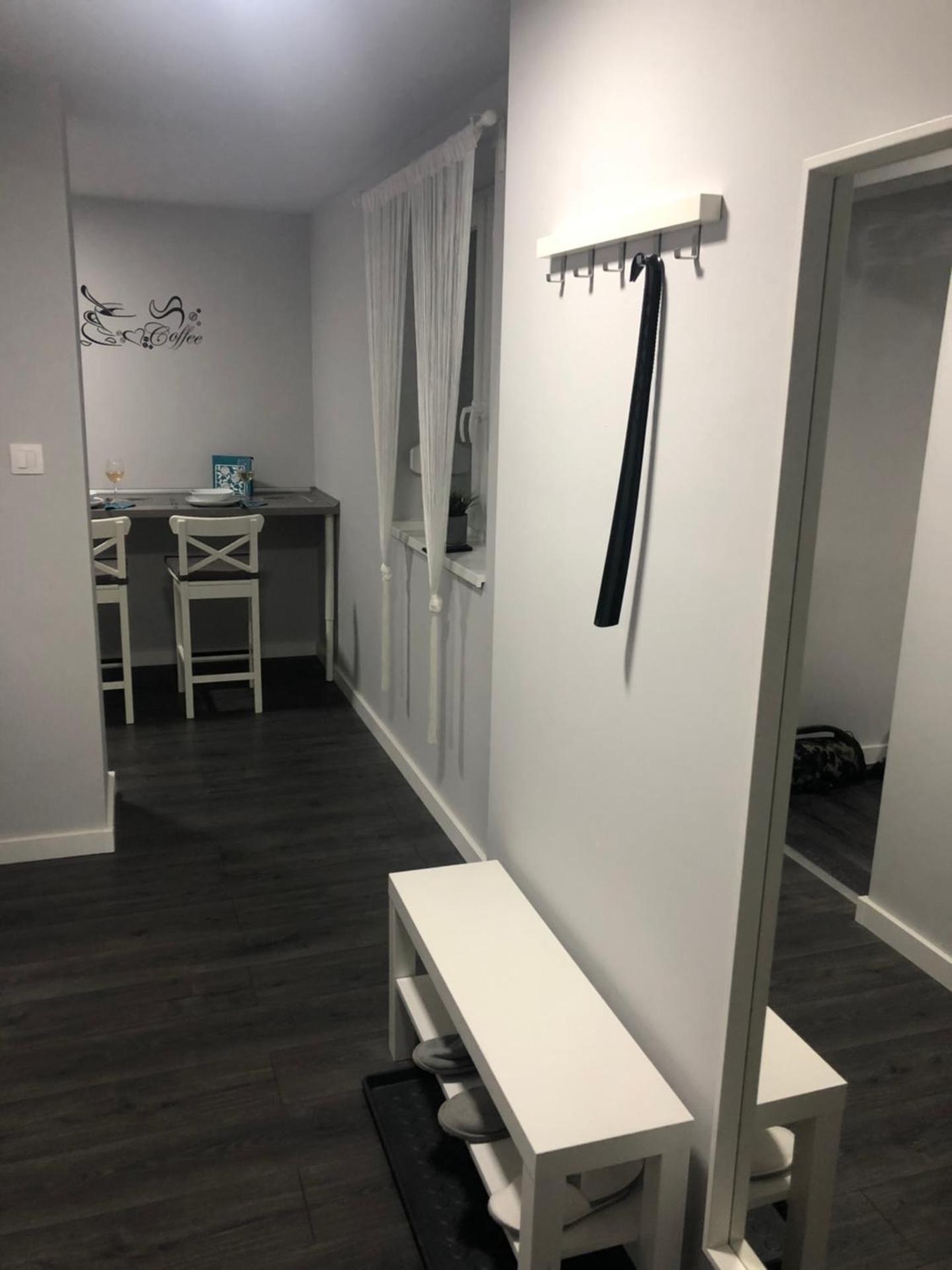 Sunny Garden Apartment