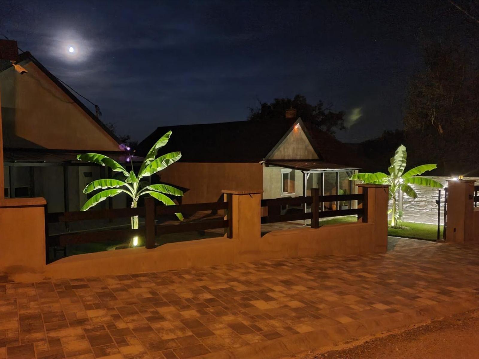 Sunny Garden Apartment