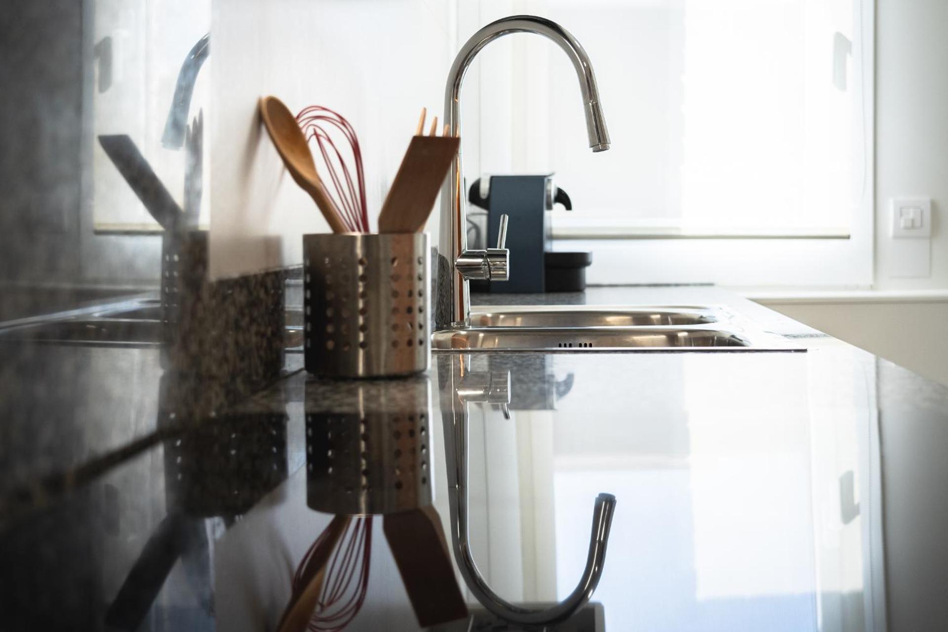 Kitchen or kitchenette