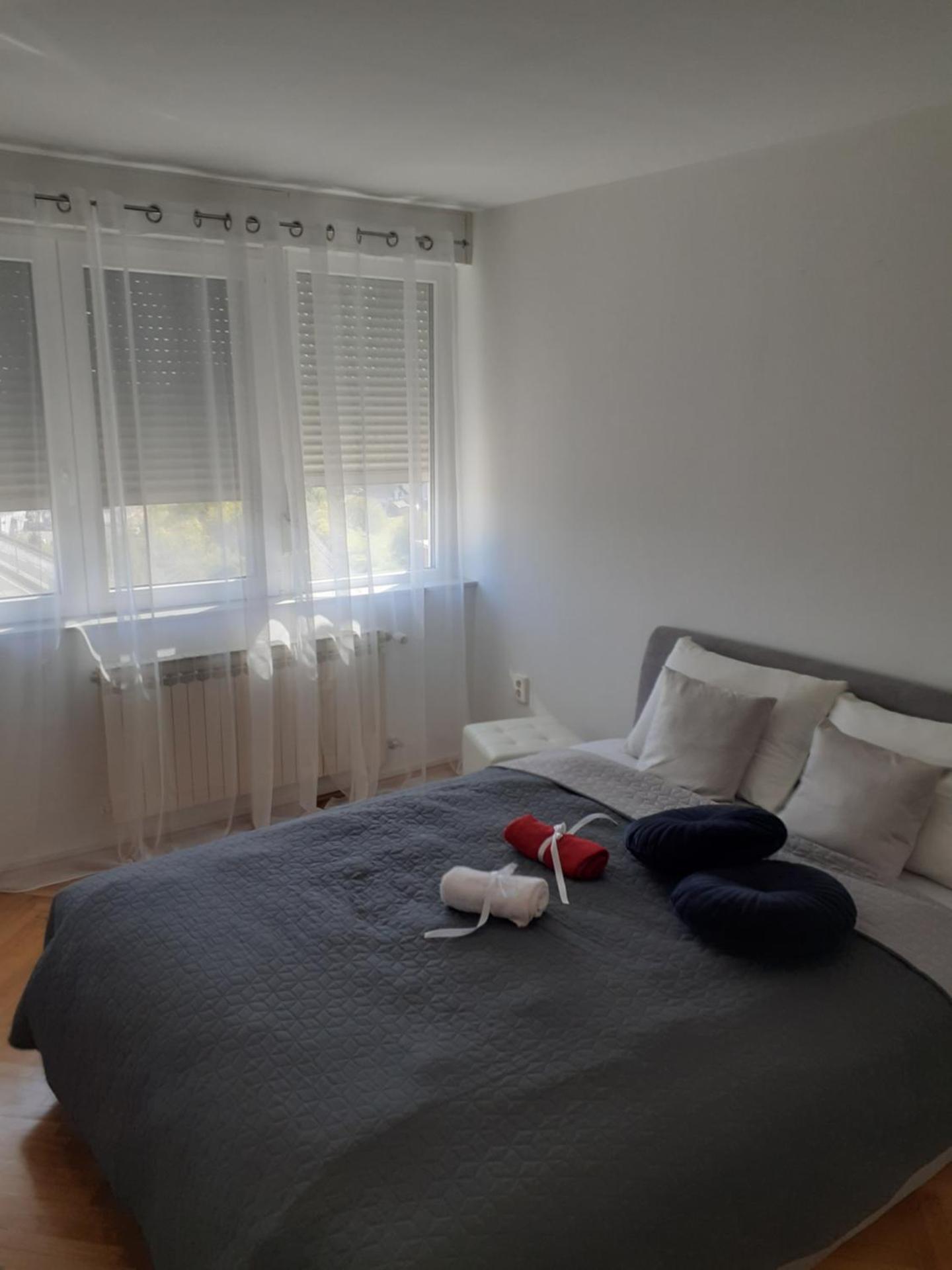 Apartman Sweet penthouse self check-in