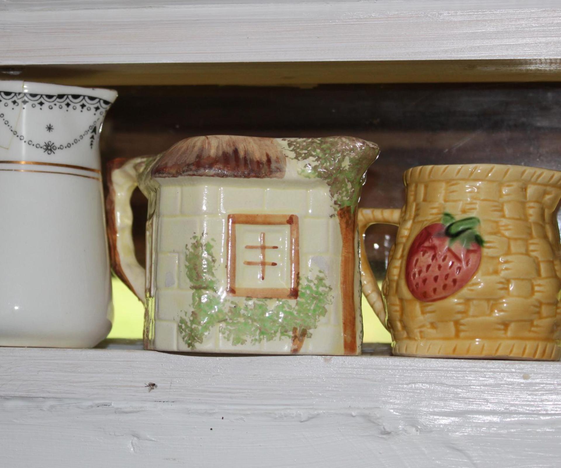 The Old Apple Shed cosy heated cottage in a meadow close to the charming village of Bethersden