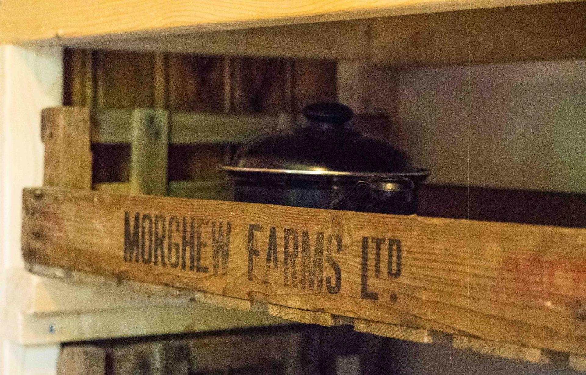 The Old Apple Shed cosy heated cottage in a meadow close to the charming village of Bethersden