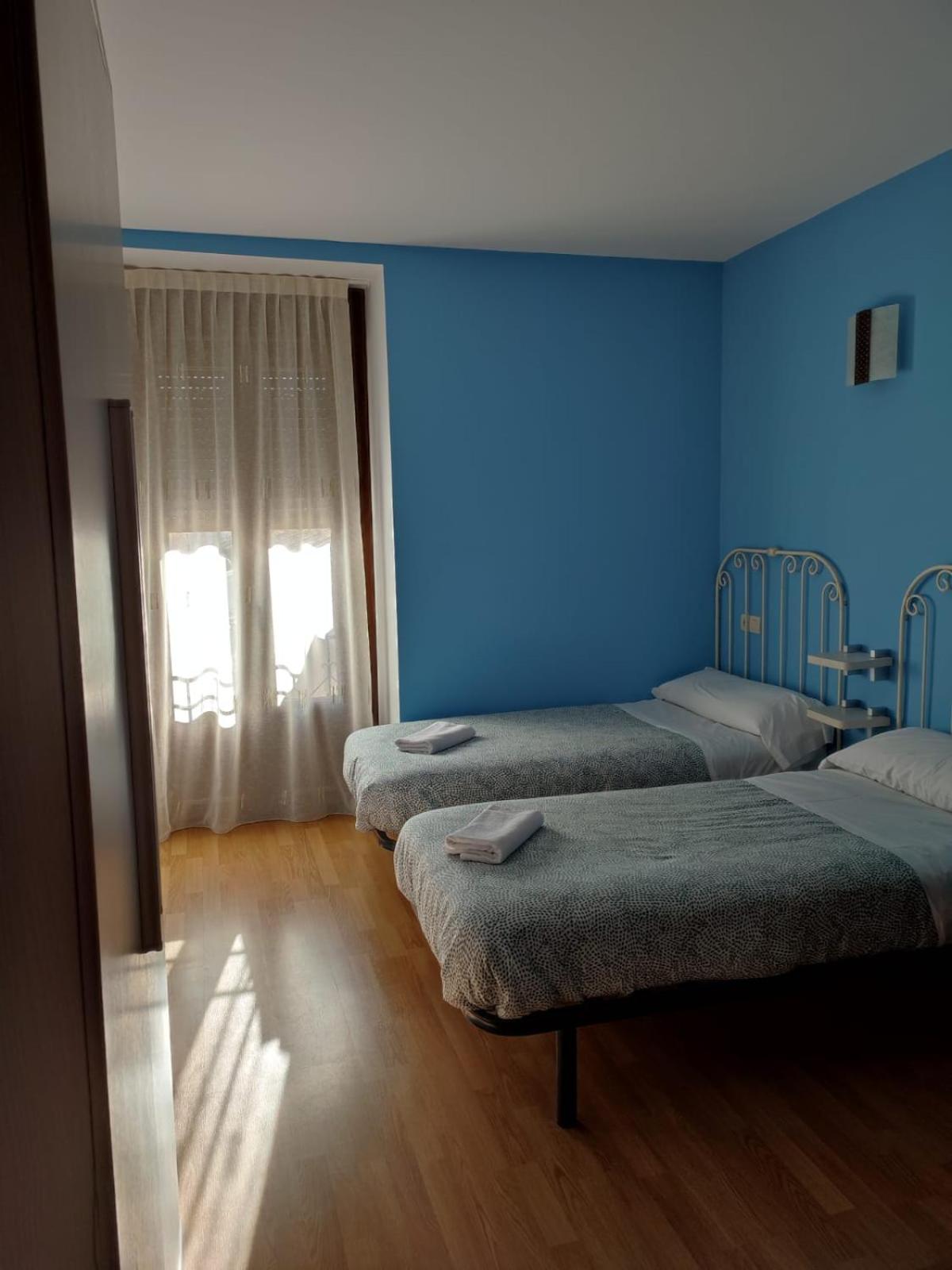 Twin Room with Private Bathroom