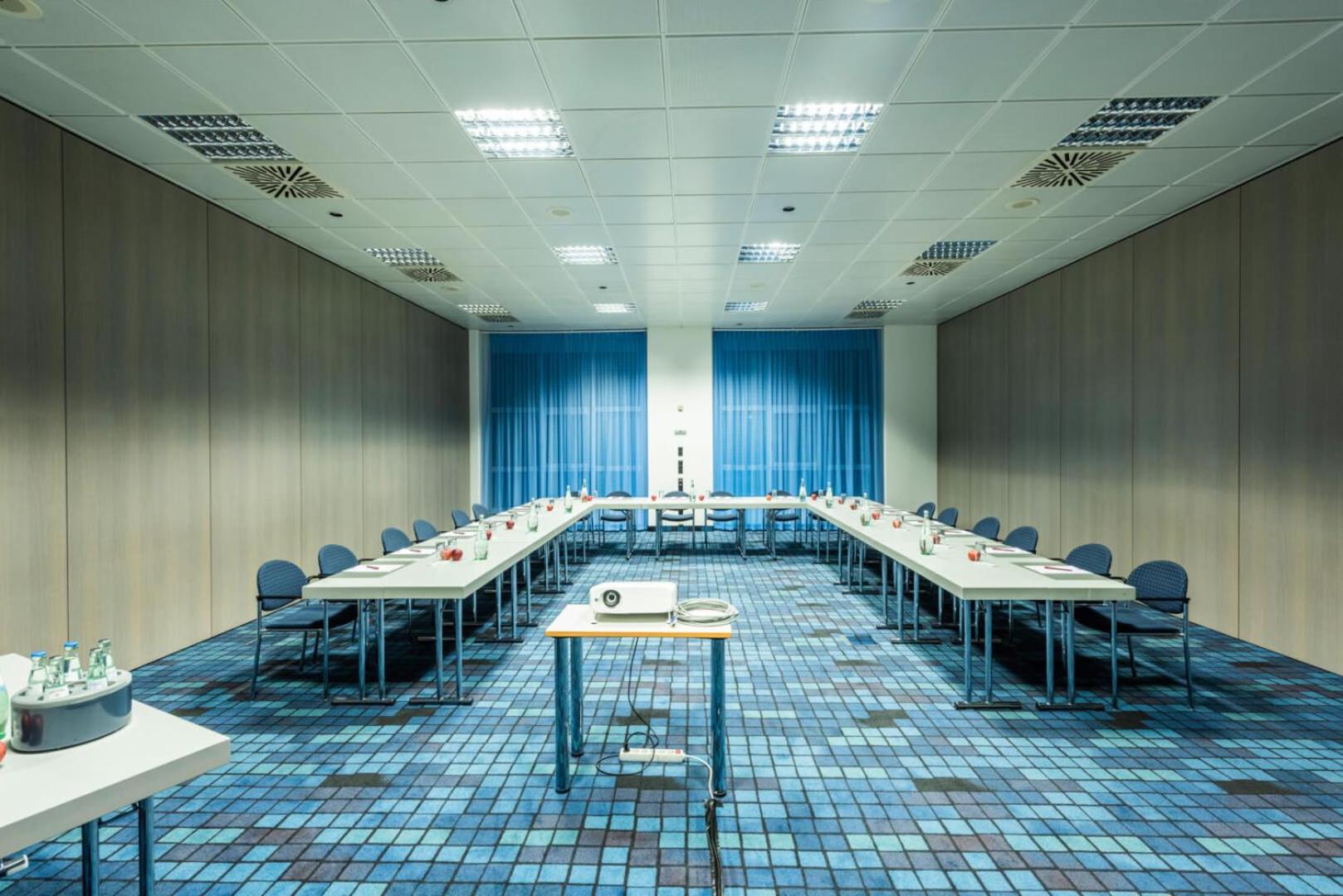 Meeting/conference room