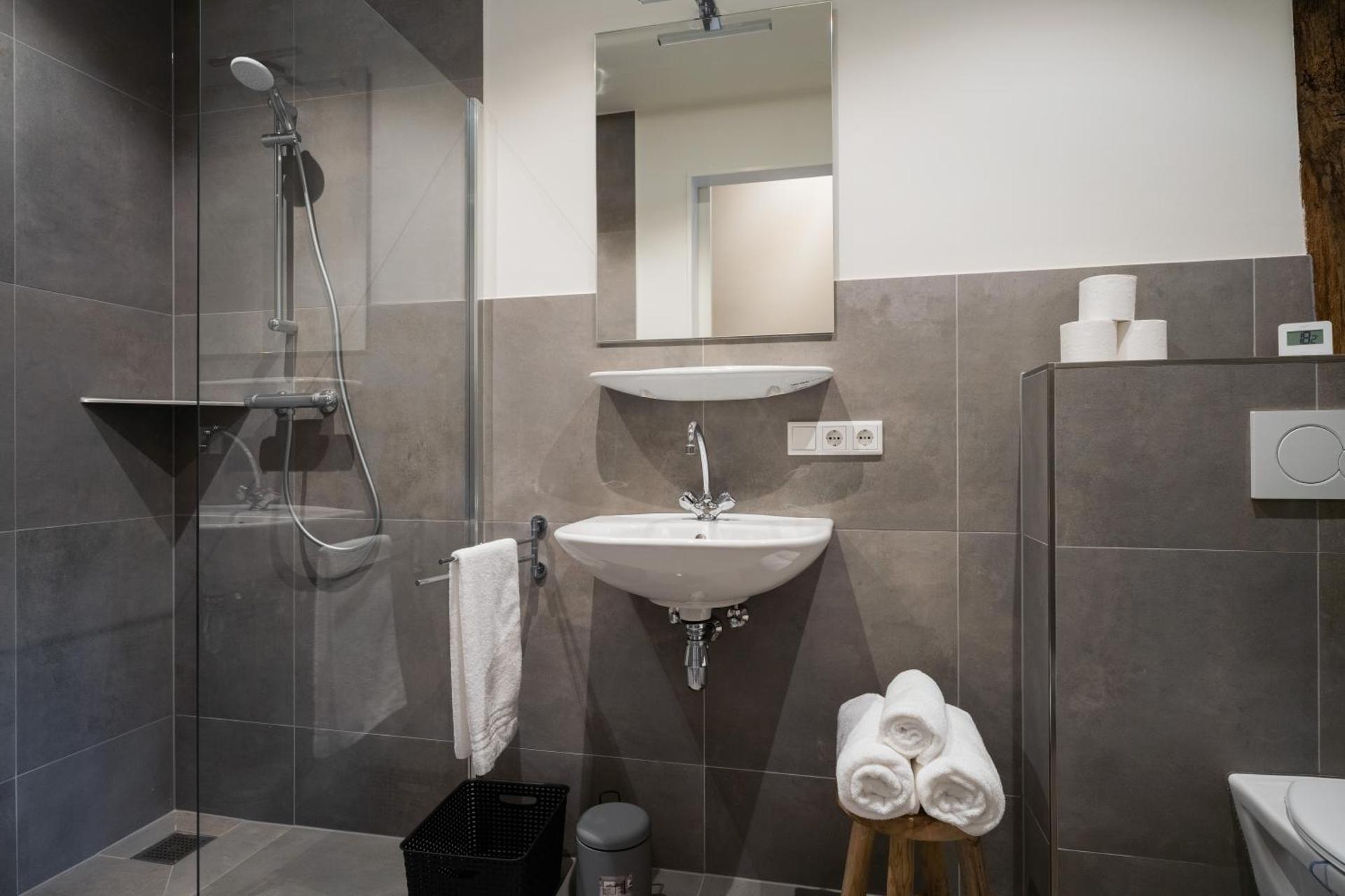 Twin Room with Private Bathroom