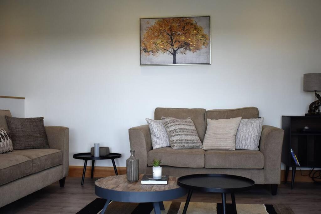 NEW! Country boutique escape . HOT TUB