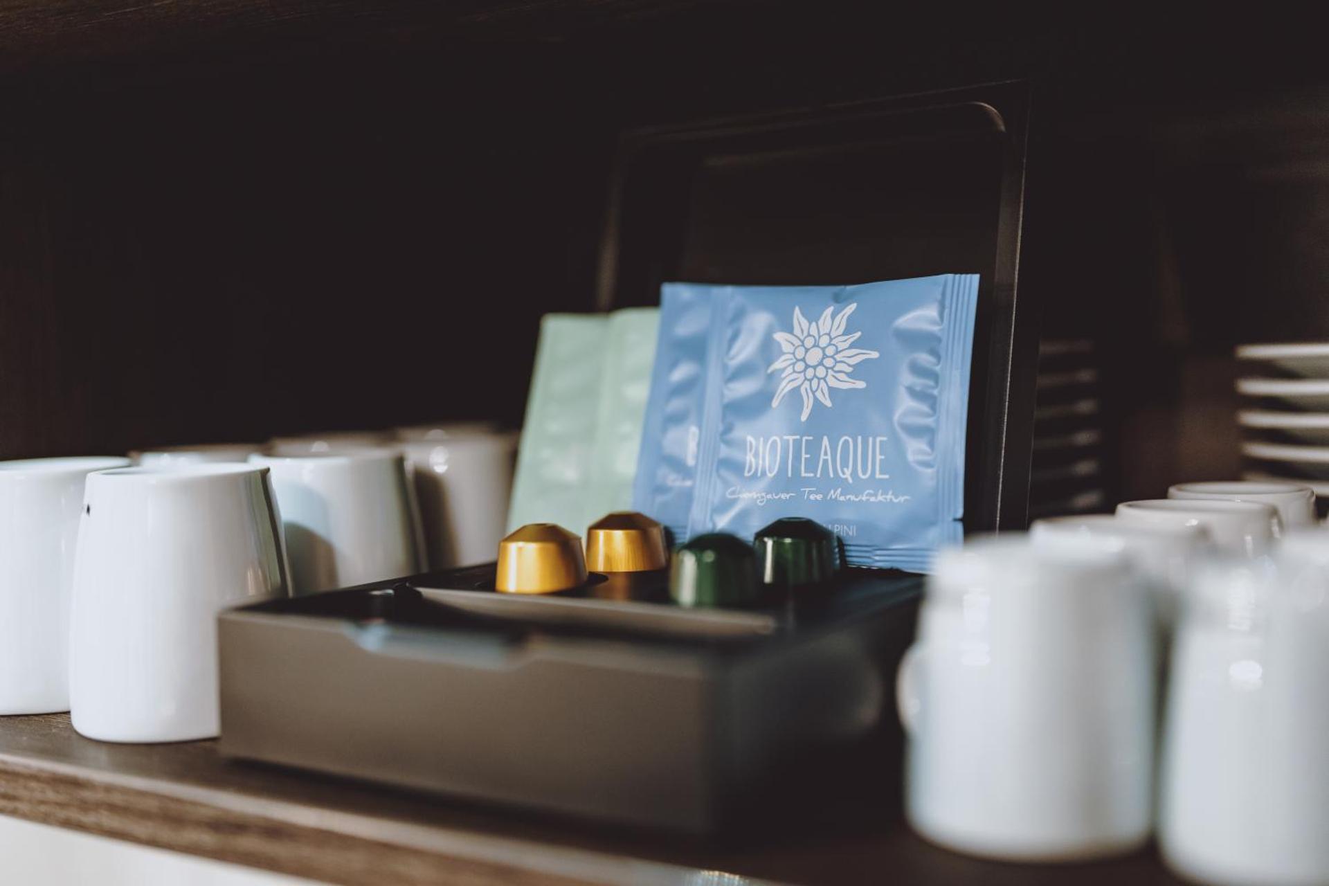 Coffee/tea facilities