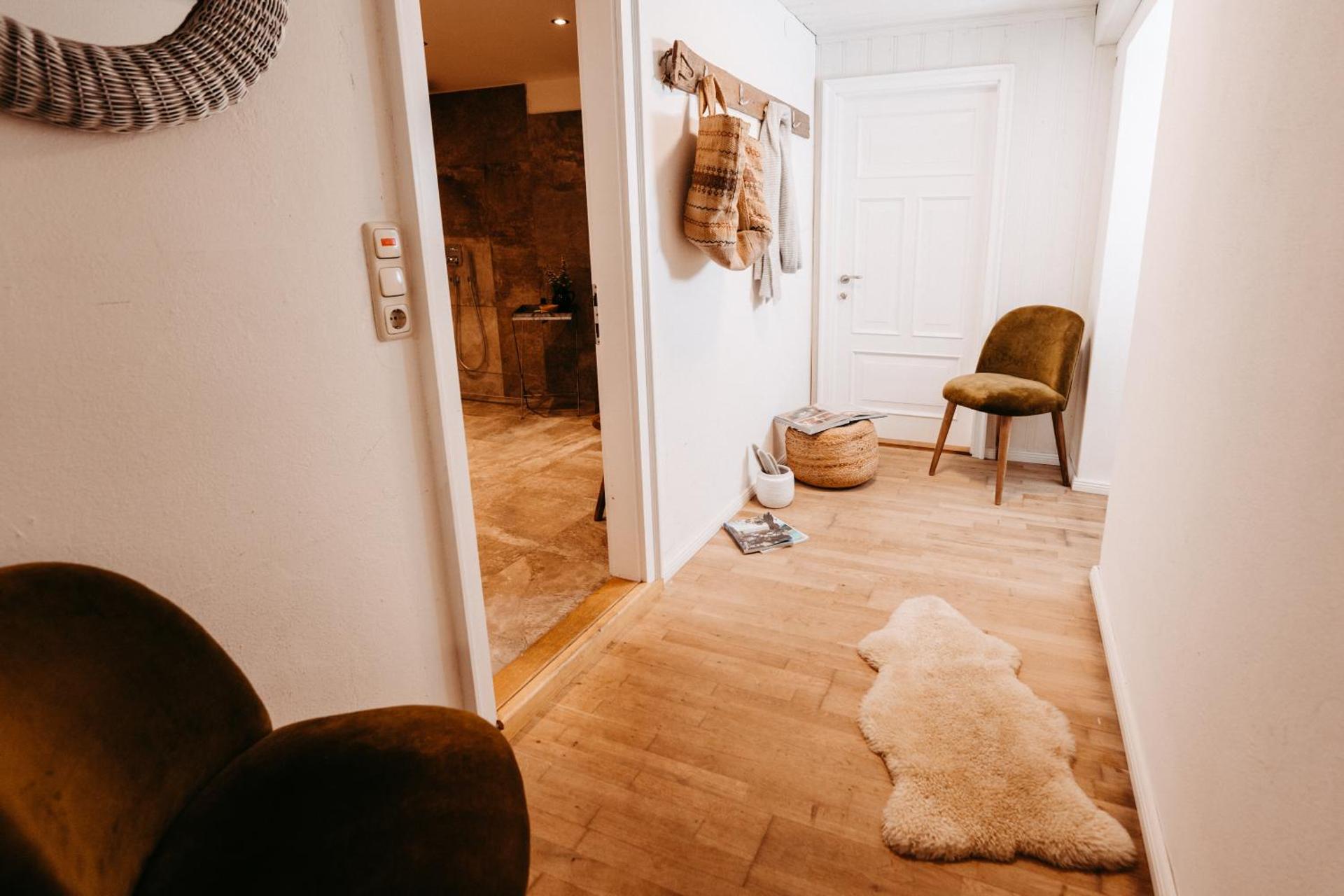 Chalet Wiesengut all famous ski areas around us, 10 min to salzburg, mountainview